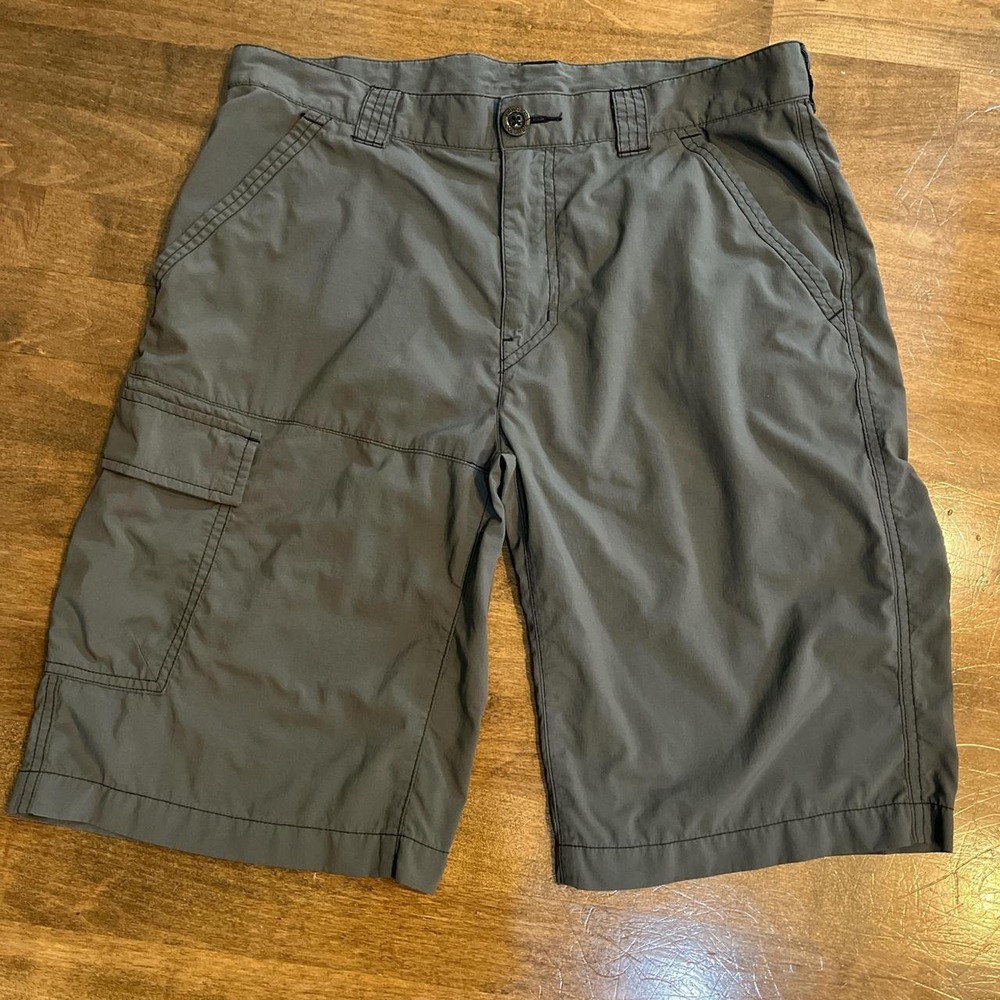 Men's Columbia Omni shade outdoor cargo shorts hiking breathable utility 32